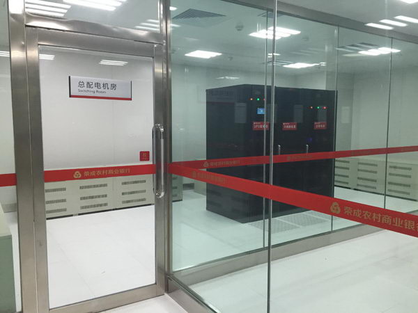 防静电地板分析为什么要铺设呢？